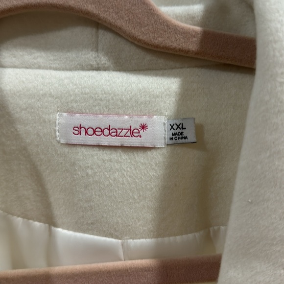 NWT white wool like coat size XXL - Picture 2 of 6